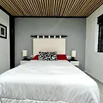 Maranello - Exclusive Suite In Guadalupe Inn - Hivenb